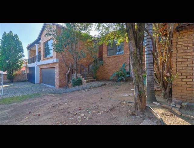 4 BEDROOM HOUSE FOR SALE IN BASSONIA